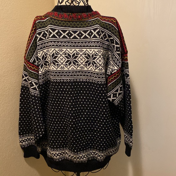 Black and White Norwegian Wool Sweater - Picture 6 of 6